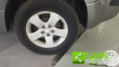 Suzuki Grand Vitara 1.9 DDiS 5 porte Executive (17)