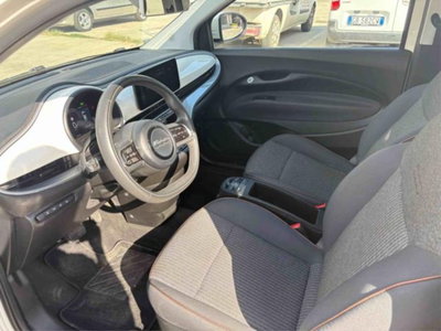 Fiat 500e Icon Berlina 42 kWh (11)