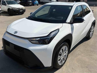 Toyota Aygo X 1.5 hybrid e-cvt nuova