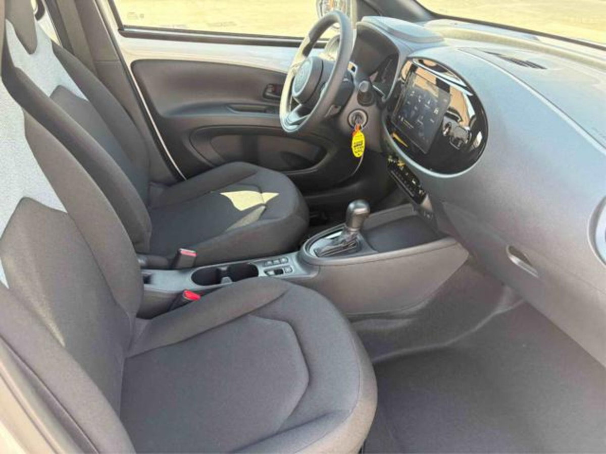 Toyota Aygo X 1.5 hybrid e-cvt (13)