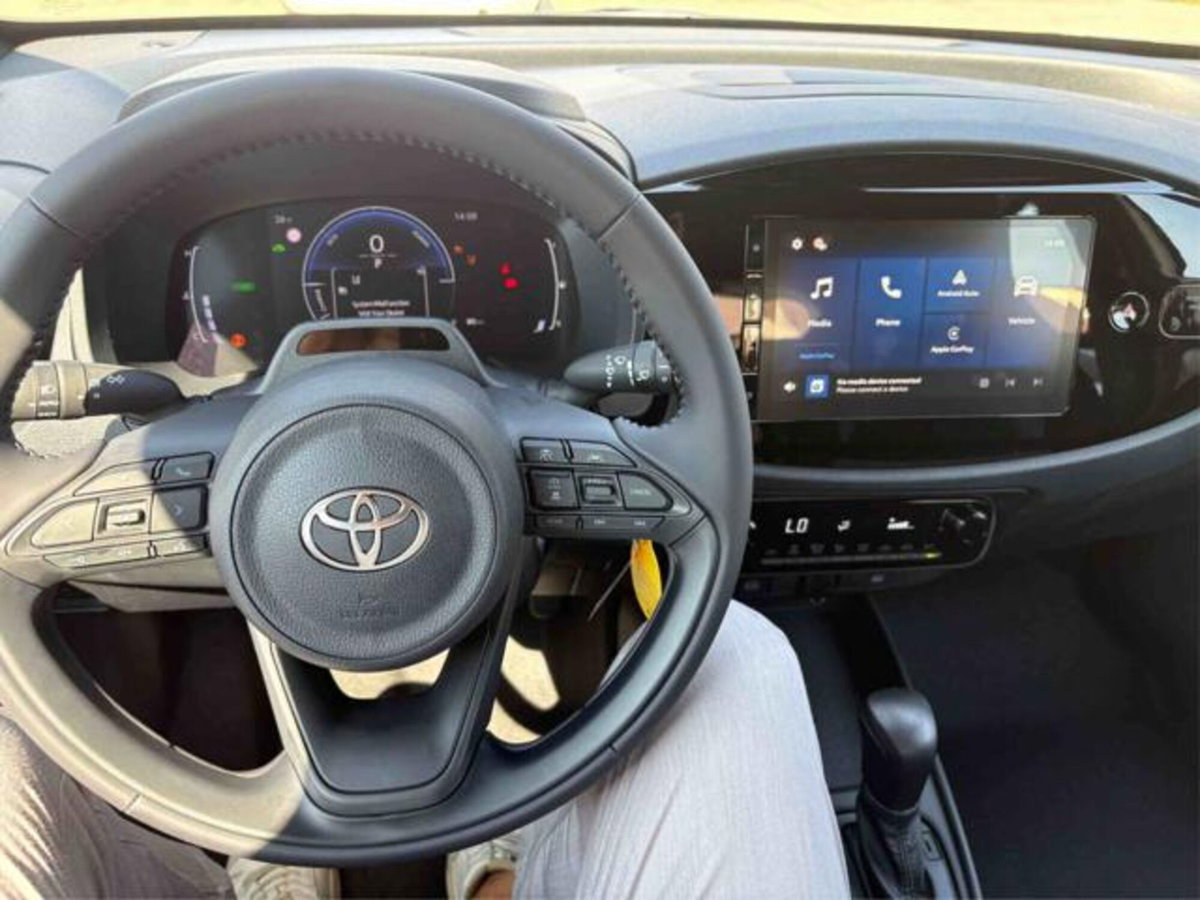 Toyota Aygo X 1.5 hybrid e-cvt (15)