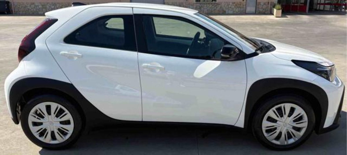 Toyota Aygo X 1.5 hybrid e-cvt (6)