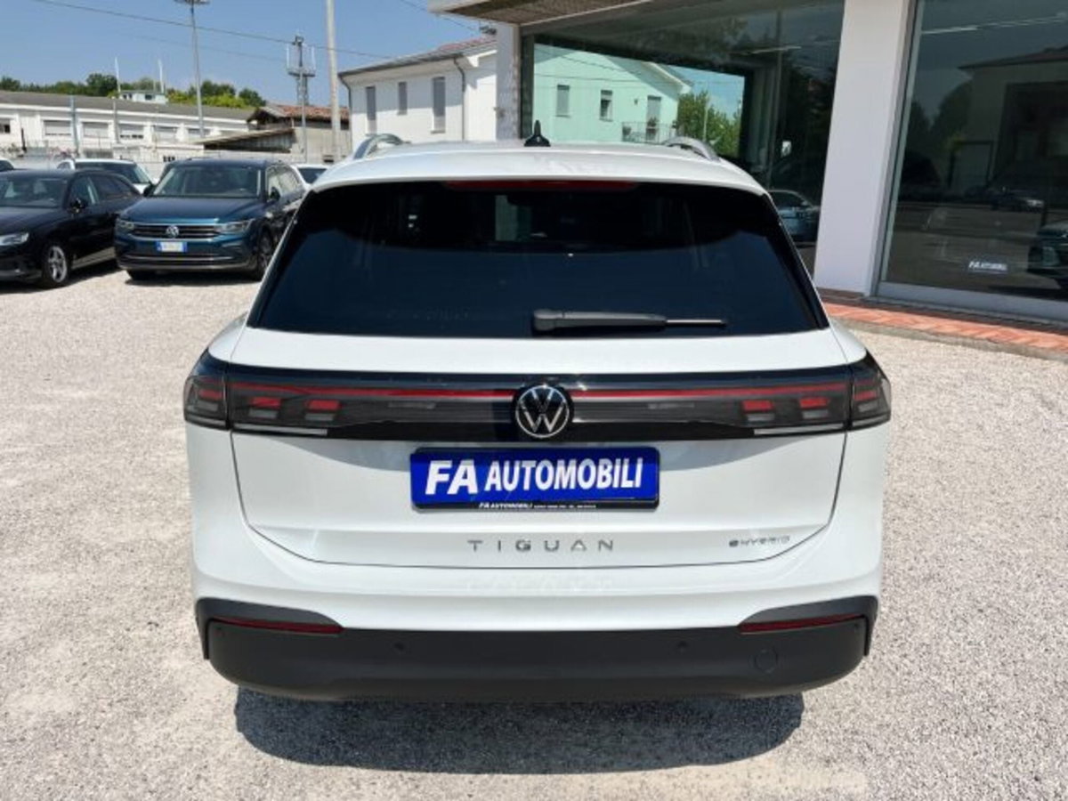 Volkswagen Tiguan 1.5 tsi ehybrid Edition 204cv dsg (15)