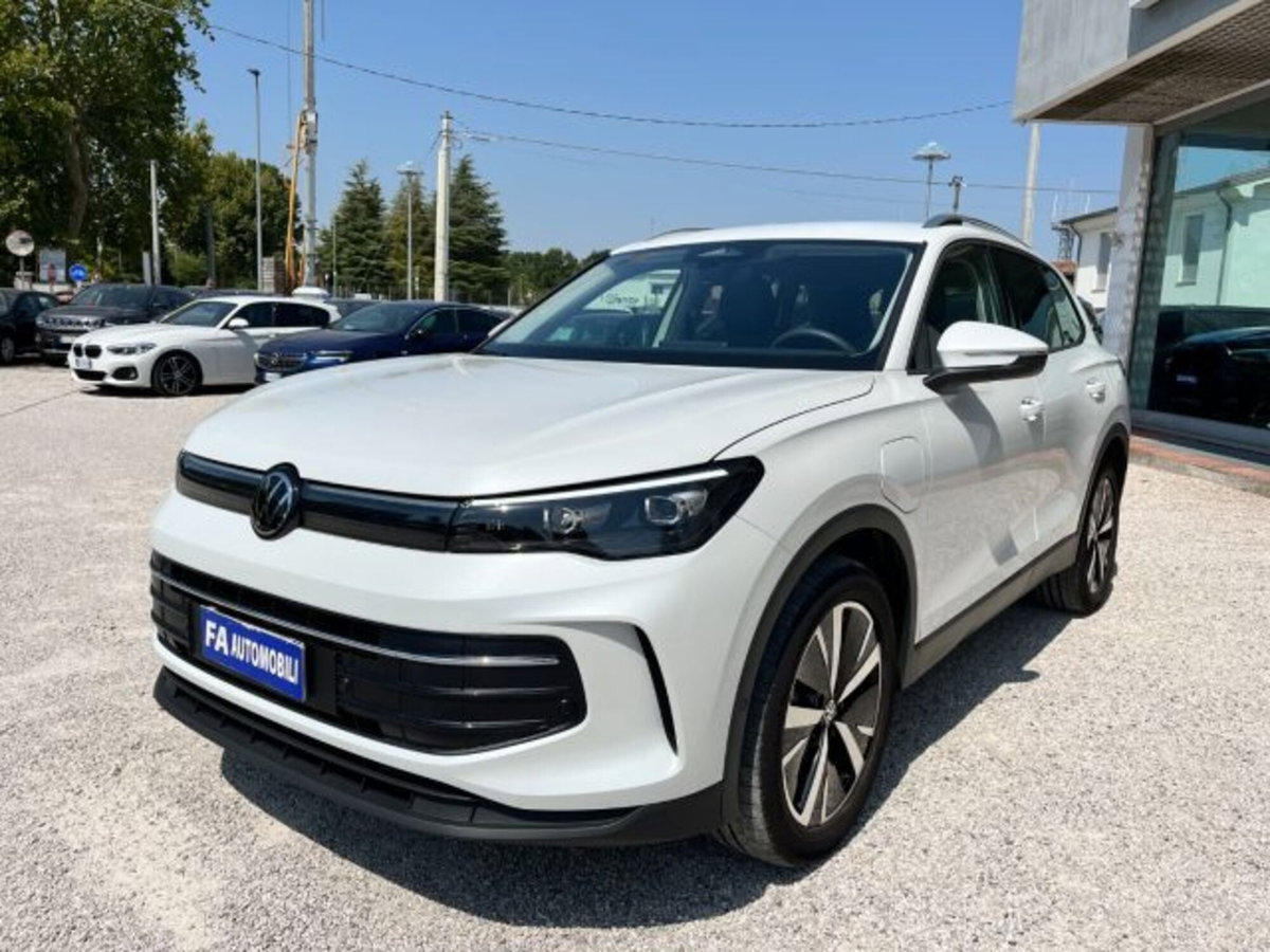 Volkswagen Tiguan 1.5 tsi ehybrid Edition 204cv dsg (2)