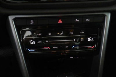 Volkswagen T-Roc 1.5 tsi Life dsg (12)