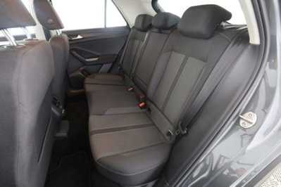 Volkswagen T-Roc 1.5 tsi Life dsg (3)