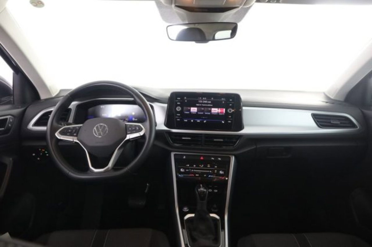 Volkswagen T-Roc 1.5 tsi Life dsg (4)