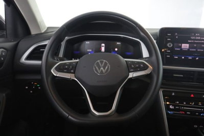 Volkswagen T-Roc 1.5 tsi Life dsg (5)