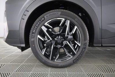 Peugeot 5008 1.2 hybrid GT 145cv 5p.ti e-dcs6 (16)