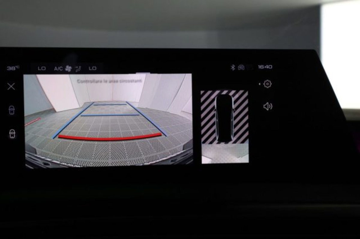 Peugeot 5008 1.2 hybrid GT 145cv 5p.ti e-dcs6 (20)