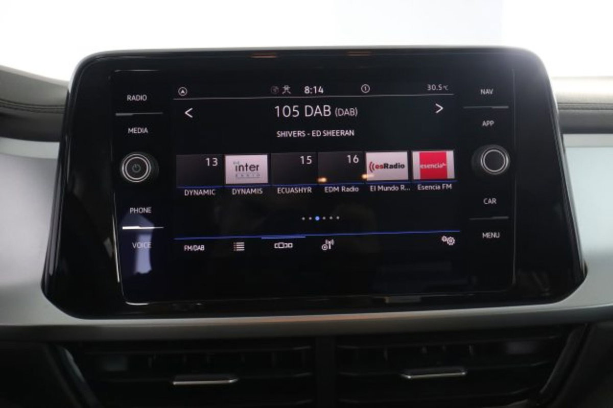 Volkswagen T-Roc 1.5 tsi Life dsg (11)