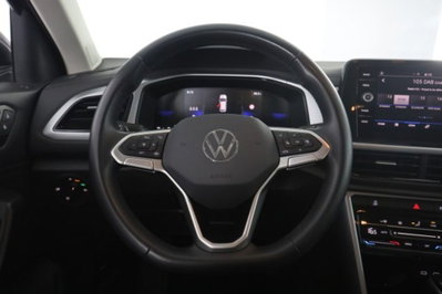 Volkswagen T-Roc 1.5 tsi Life dsg (5)