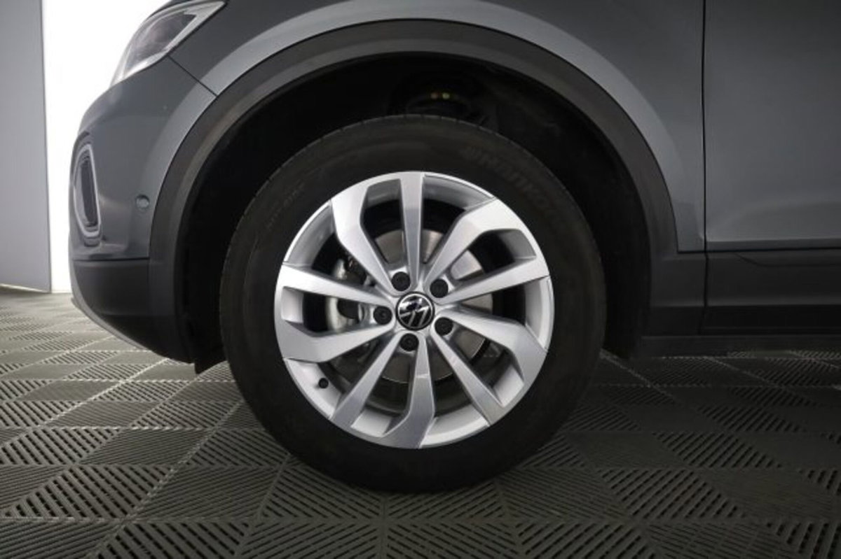 Volkswagen T-Roc 1.5 tsi Life dsg (8)