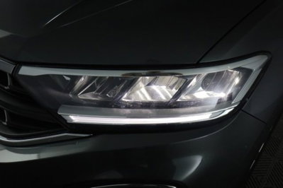 Volkswagen T-Roc 1.5 tsi Life dsg (9)