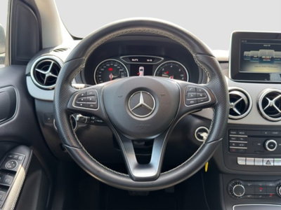 Mercedes-Benz CLA Shooting Brake 180 d Automatic Sport (13)