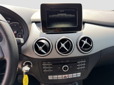 Mercedes-Benz CLA Shooting Brake 180 d Automatic Sport (17)