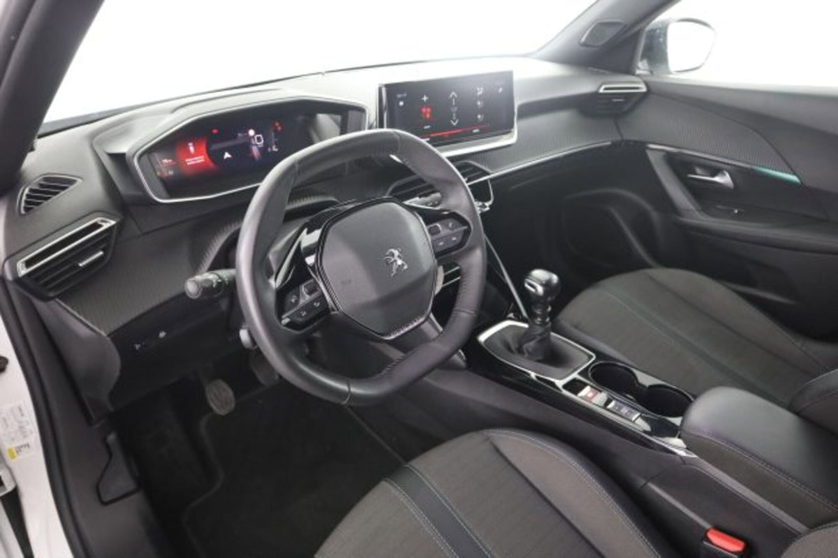 Peugeot 2008 PureTech 100 S&S Allure Pack