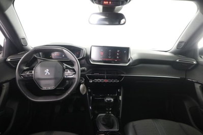 Peugeot 2008 PureTech 100 S&S Allure Pack (4)