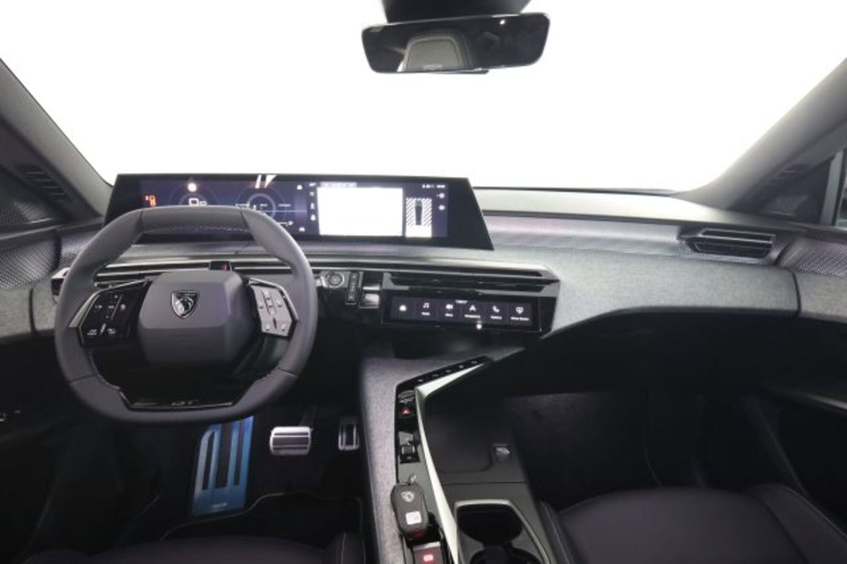 Peugeot 5008 1.2 hybrid GT 145cv 5p.ti e-dcs6 (13)