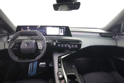 Peugeot 5008 1.2 hybrid GT 145cv 5p.ti e-dcs6 (13)