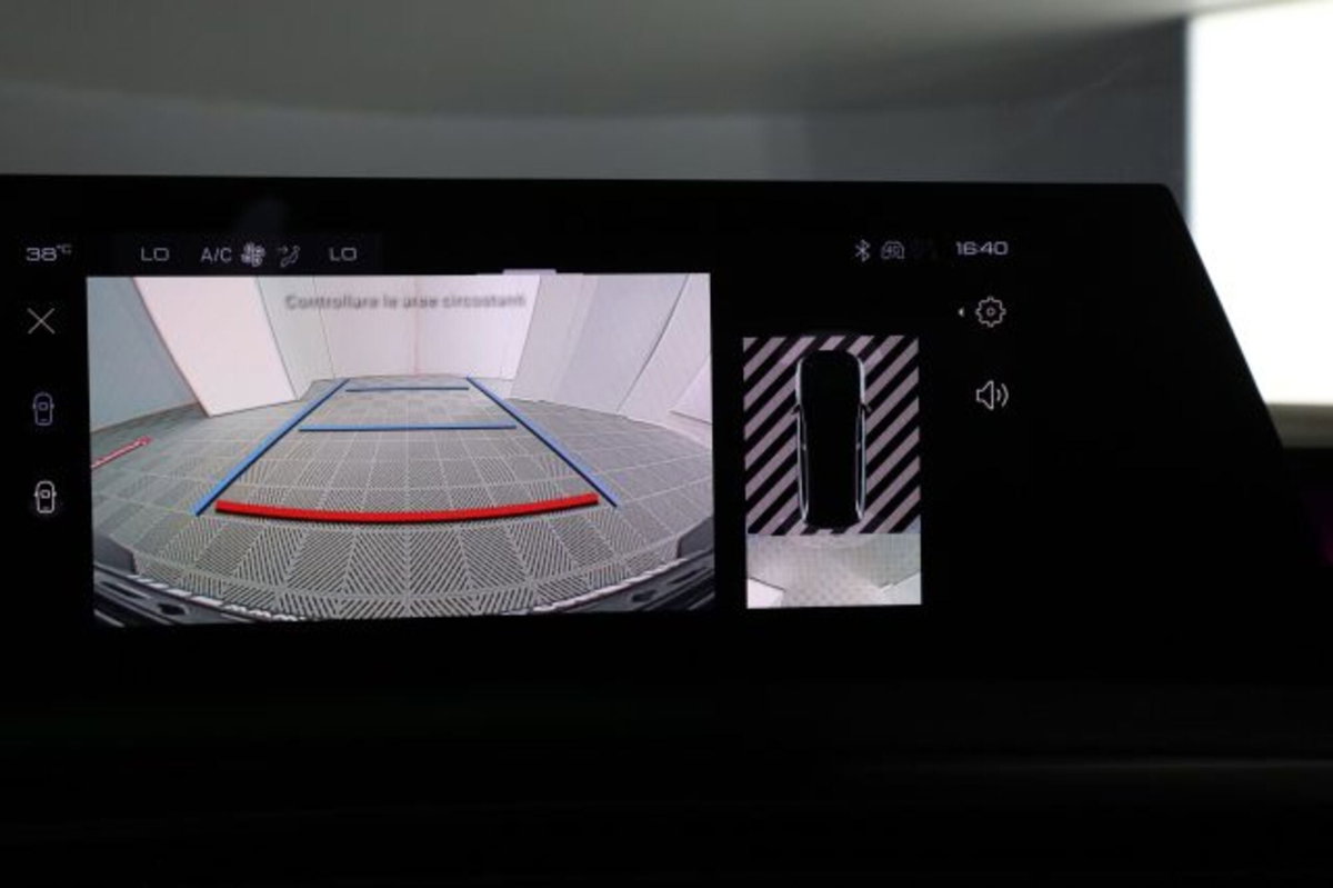 Peugeot 5008 1.2 hybrid GT 145cv 5p.ti e-dcs6 (20)
