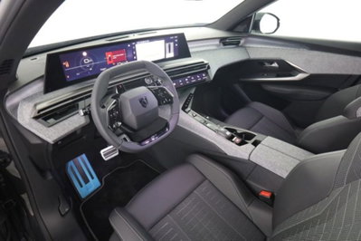 Peugeot 5008 1.2 hybrid GT 145cv 5p.ti e-dcs6 (9)