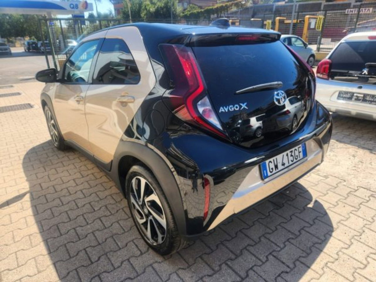 Toyota Aygo X 1.0 VVT-i 72 CV 5p. Undercover S-CVT (8)