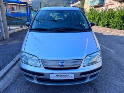 Fiat Idea 1.2 16V BlackLabel (2)