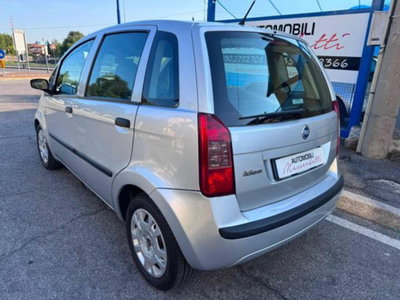Fiat Idea 1.2 16V BlackLabel (5)