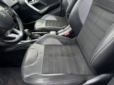 Peugeot 2008 e-HDi 92 CV Stop&Start robotizzato Allure (11)