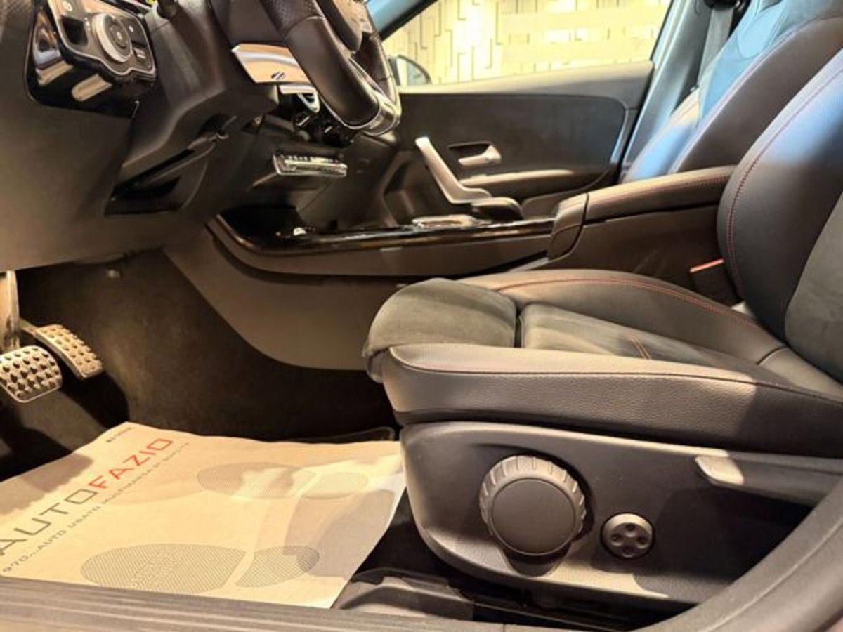 Mercedes-Benz Classe A Sedan 180 d AMG Line Premium Plus auto (14)