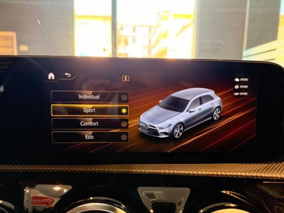 Mercedes-Benz Classe A Sedan 180 d AMG Line Premium Plus auto (17)