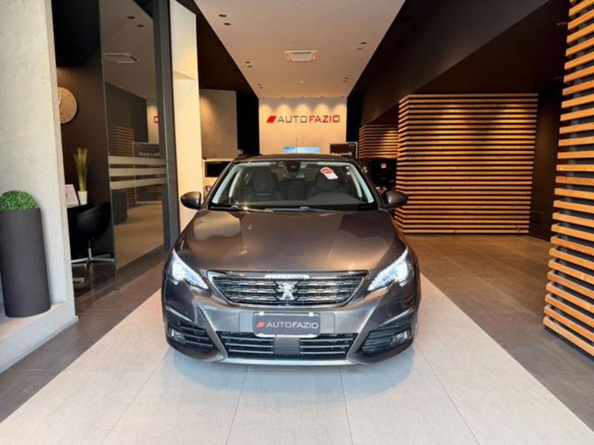 Peugeot 308 BlueHDi 130 S&S EAT8 Tech Edition