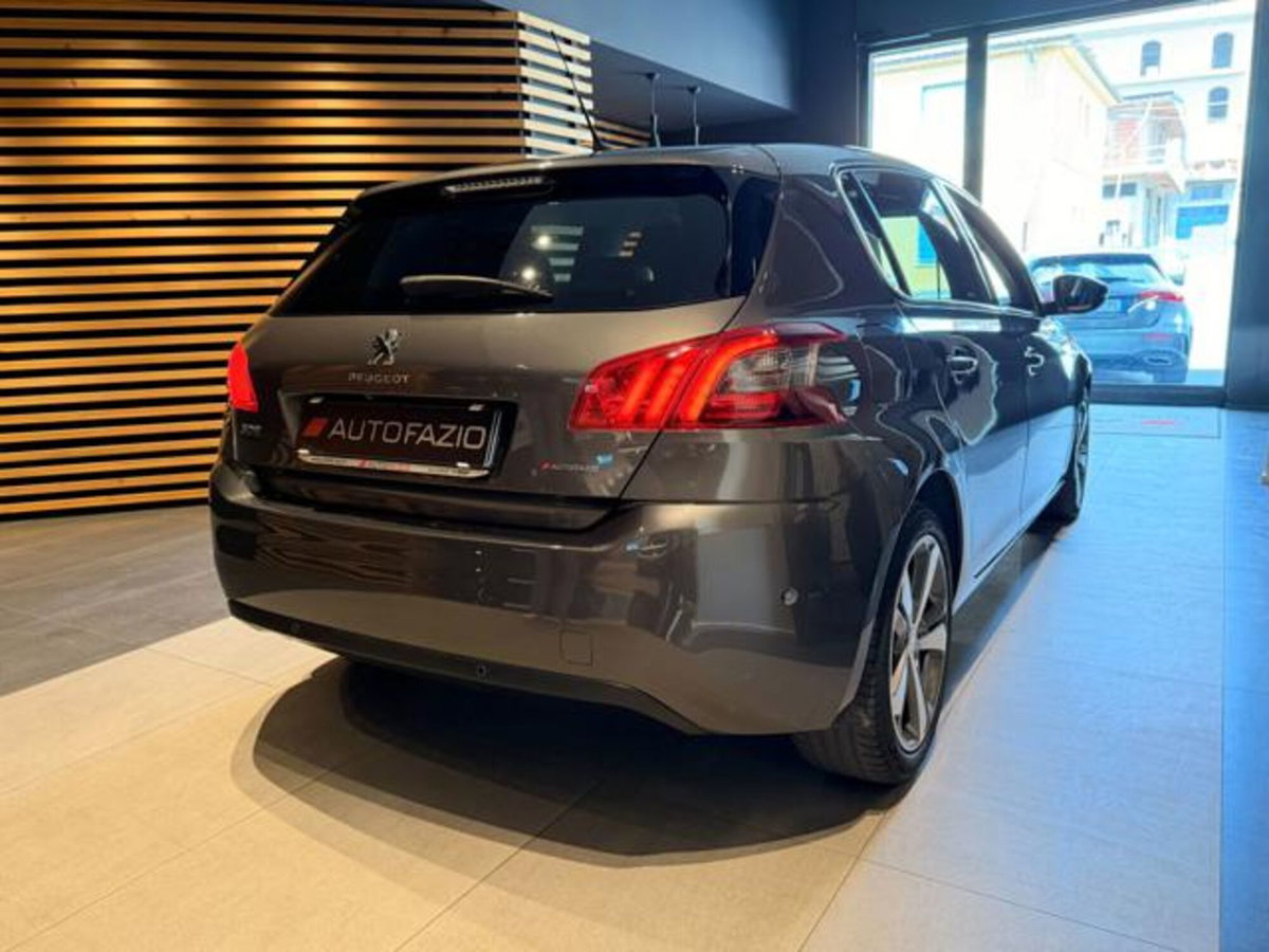 Peugeot 308 BlueHDi 130 S&S EAT8 Tech Edition (19)