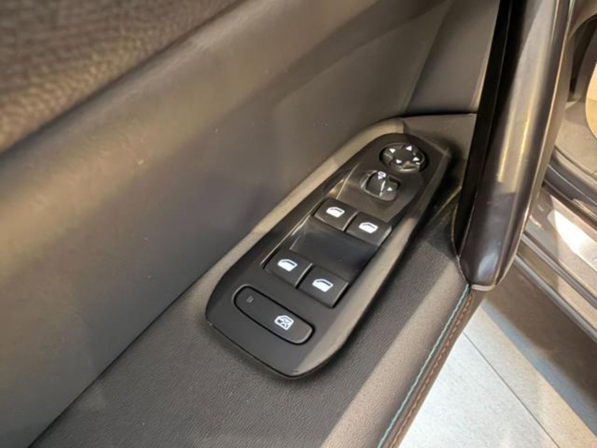 Peugeot 308 BlueHDi 130 S&S EAT8 Tech Edition (20)
