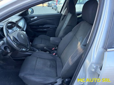 Alfa Romeo Giulietta 1.6 JTDm-2 Distinctive (7)
