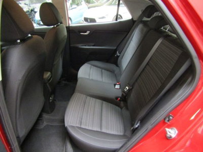 Kia Stonic 1.0 T-GDi 120 CV DCT7 Energy (11)