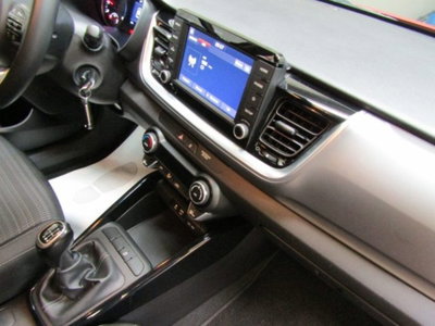 Kia Stonic 1.0 T-GDi 120 CV DCT7 Energy (17)
