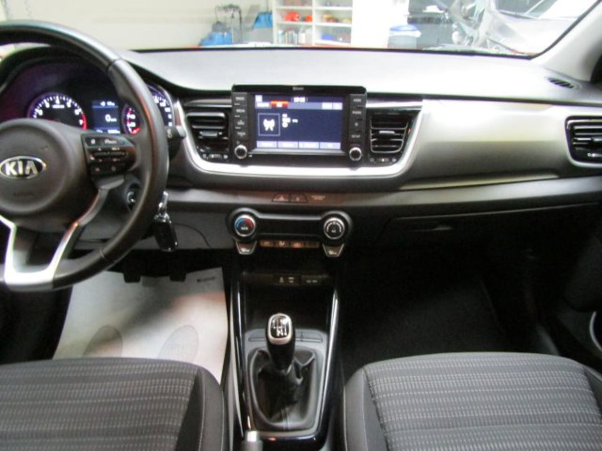 Kia Stonic 1.0 T-GDi 120 CV DCT7 Energy (20)