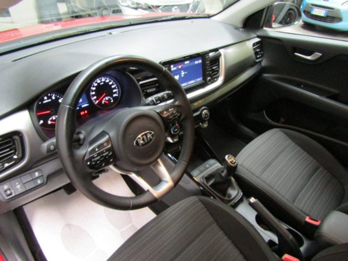 Kia Stonic 1.0 T-GDi 120 CV DCT7 Energy (9)
