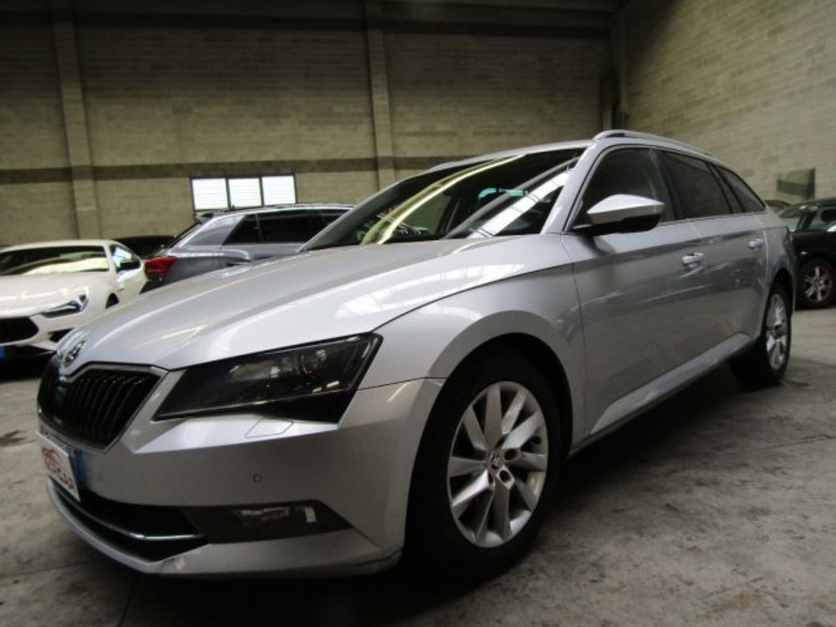 Skoda Superb Station Wagon 2.0 TDI DSG Wagon Executive