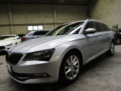 Skoda Superb Station Wagon 2.0 TDI DSG Wagon Executive usata