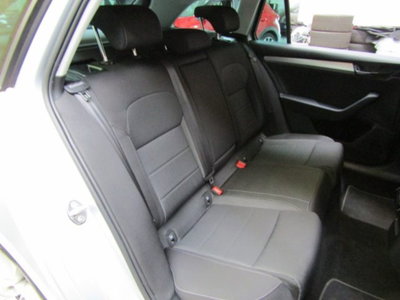 Skoda Superb Station Wagon 2.0 TDI DSG Wagon Executive (14)