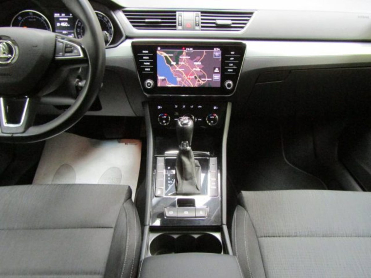 Skoda Superb Station Wagon 2.0 TDI DSG Wagon Executive (20)