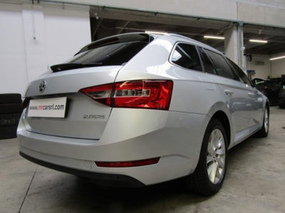 Skoda Superb Station Wagon 2.0 TDI DSG Wagon Executive (5)