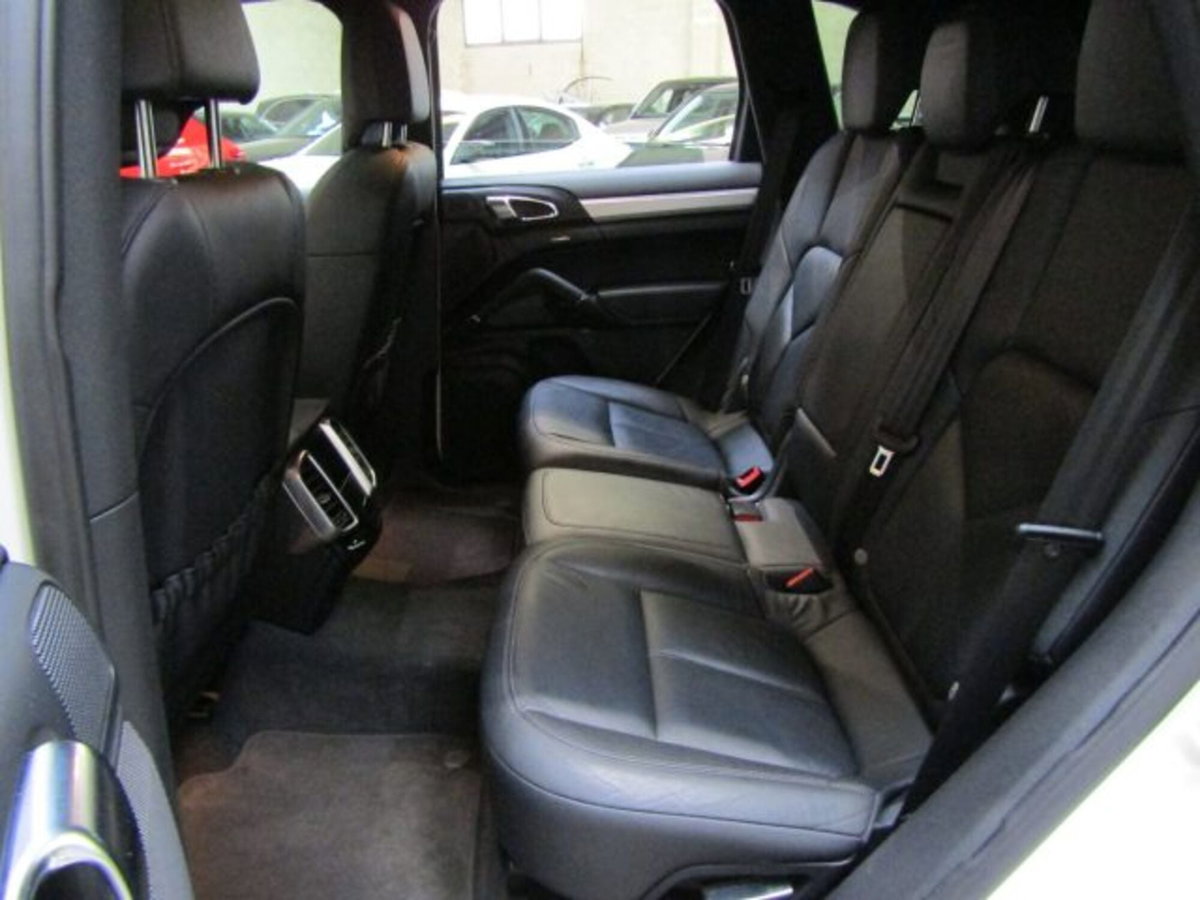 Porsche Cayenne 3.0 Diesel (11)