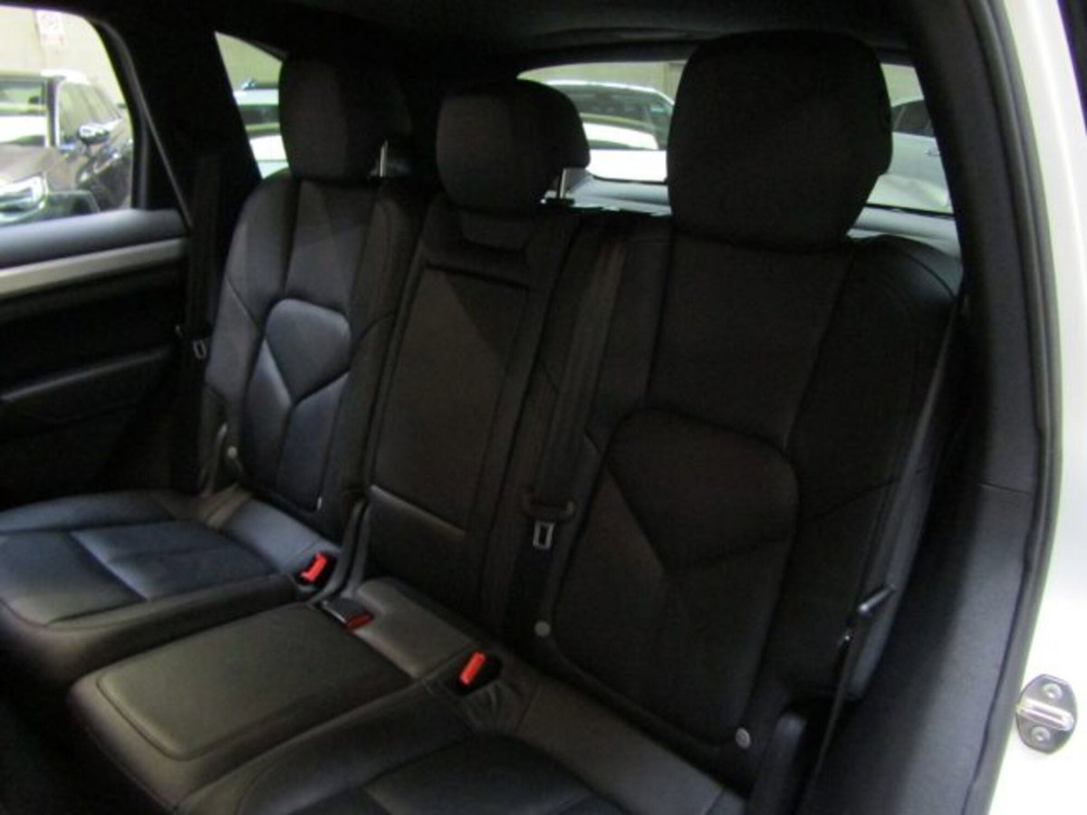 Porsche Cayenne 3.0 Diesel (12)