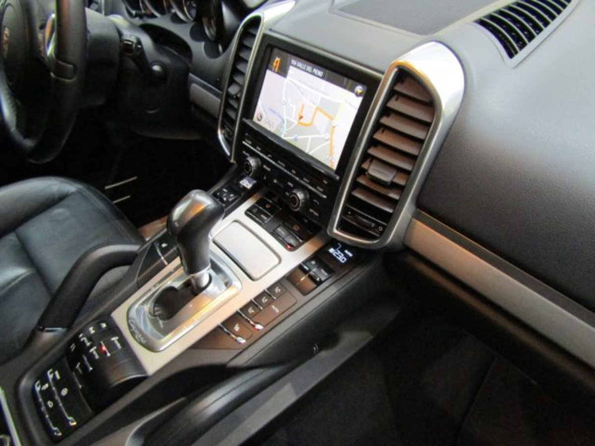 Porsche Cayenne 3.0 Diesel (17)