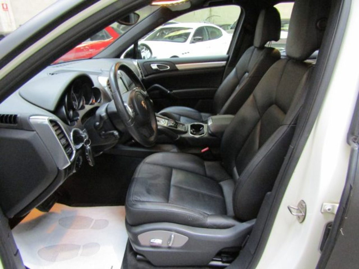 Porsche Cayenne 3.0 Diesel (7)