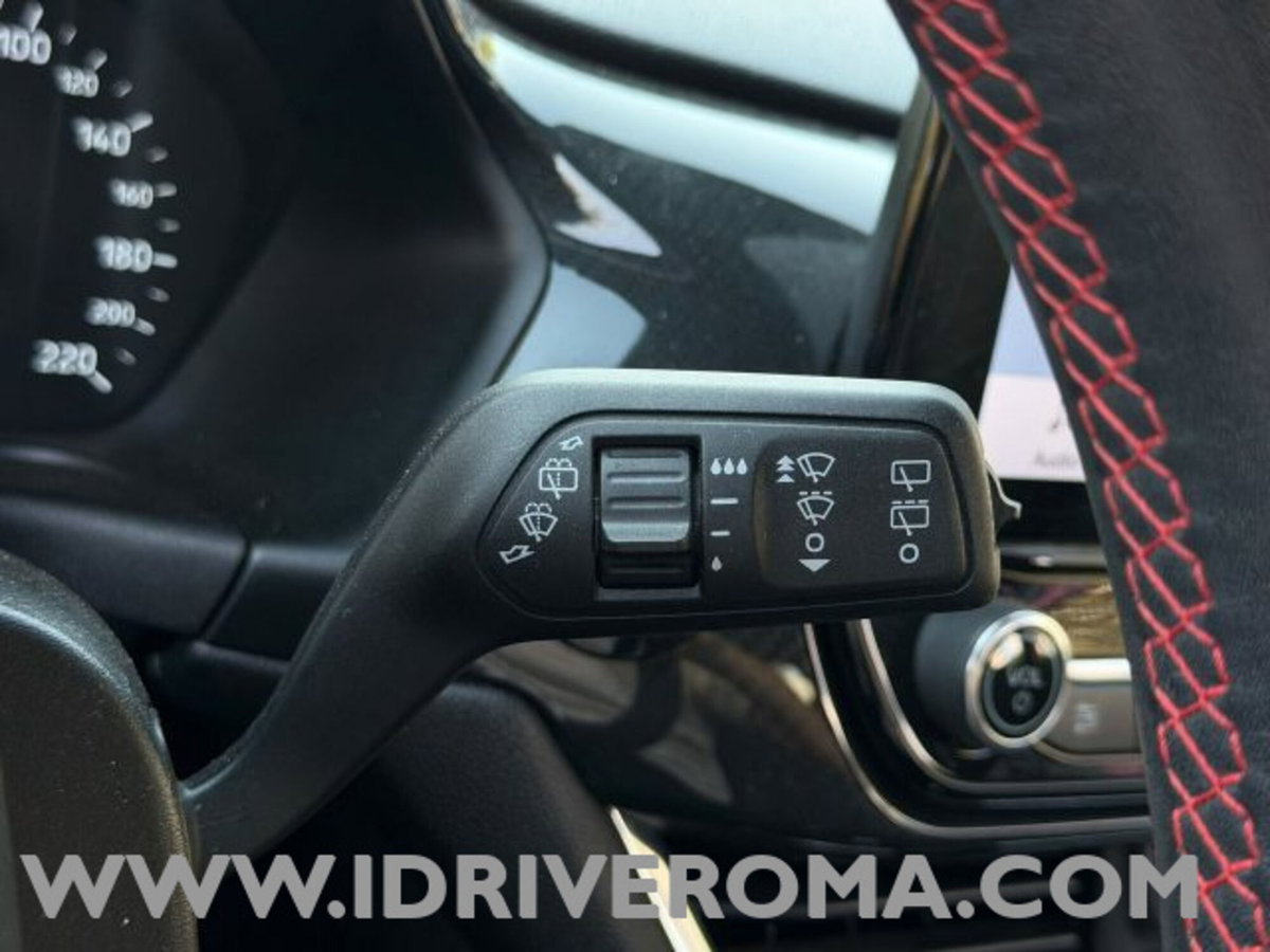 Ford Fiesta 1.0 EcoBoost 100CV 5 porte ST-Line (14)